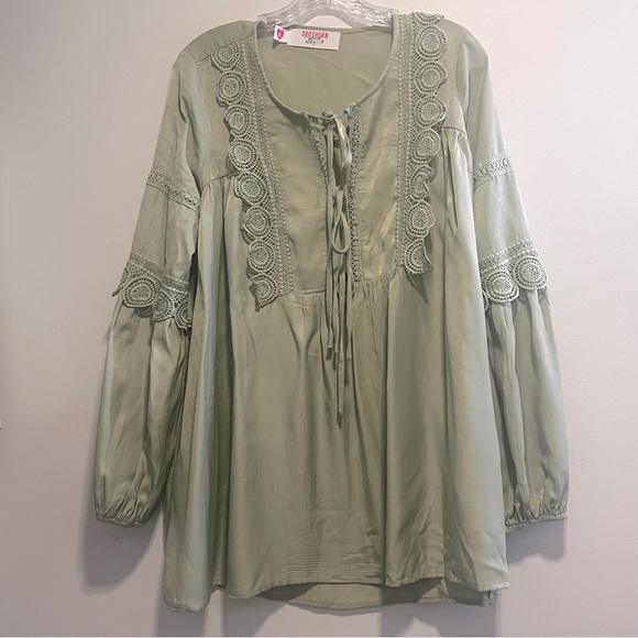 SOUTHERN FRIED CHIC Circle Of Love Bohemian Top - Picture 4 of 12